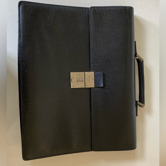 Gucci Designer Breifcase with 3 digit lock - Picture 1 of 4